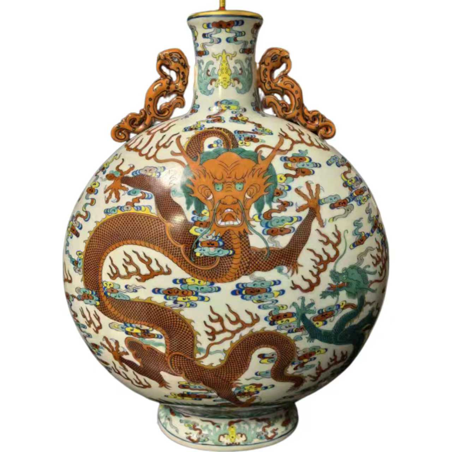 乾隆斗彩苍龙教子图夔龙耳抱月瓶